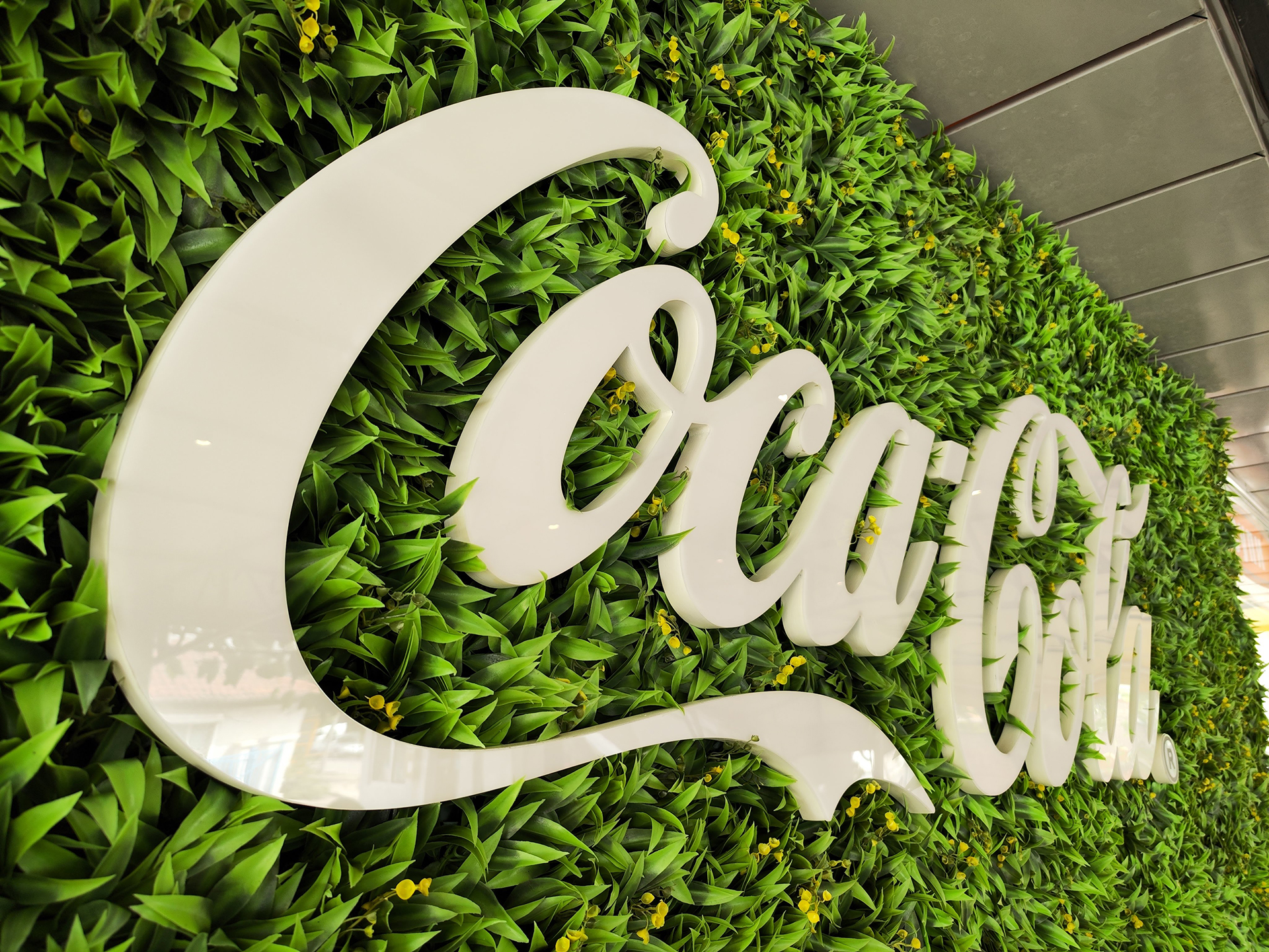 Coca Cola светещ надпис
